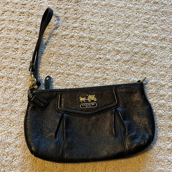 Coach Black Leather Wristlet with Red Lining - Picture 1 of 5
